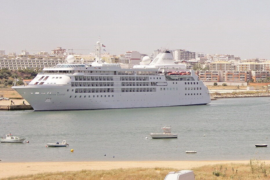 Em 2016 acostaram no Porto de Portimão 43 navios com 19 520 passageiros  