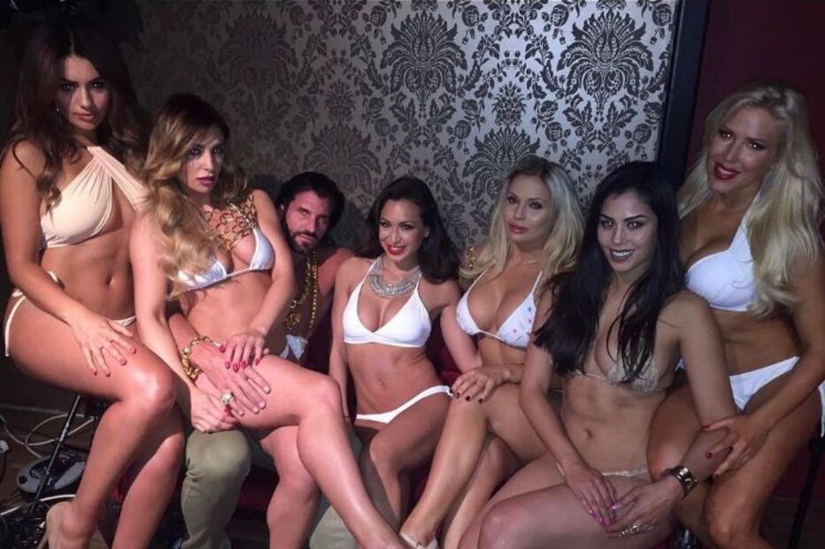 Travers Beynon, 'O Homem dos Doces', mostra o que se passa na mansão 'Loja dos Doces'