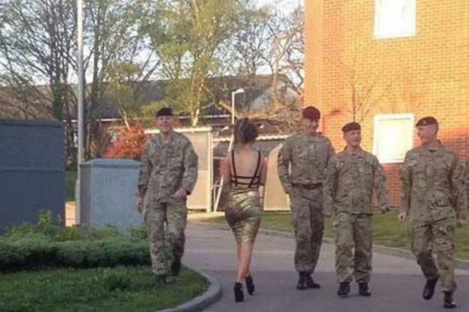 Soldados divulgavam fotos explícitas com mulheres que levavam de forma ilegal para as bases militares