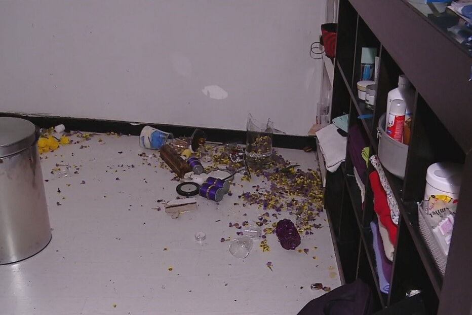 Ladrões deixaram rasto de destruição nas lojas assaltadas