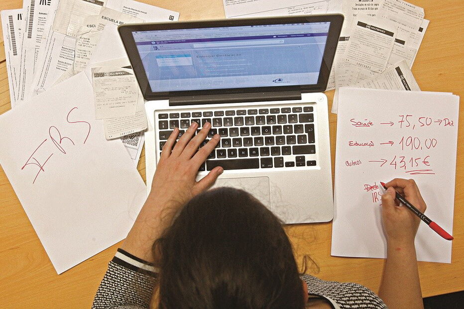 famílias, IRS, pagamento, rendimento, impostos, reembolso