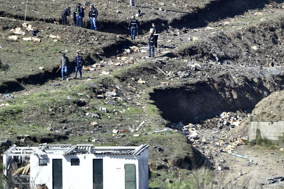 No local continuam mais de 80 operacionais, apoiados por 9 viaturas, de 9 entidades diferentes