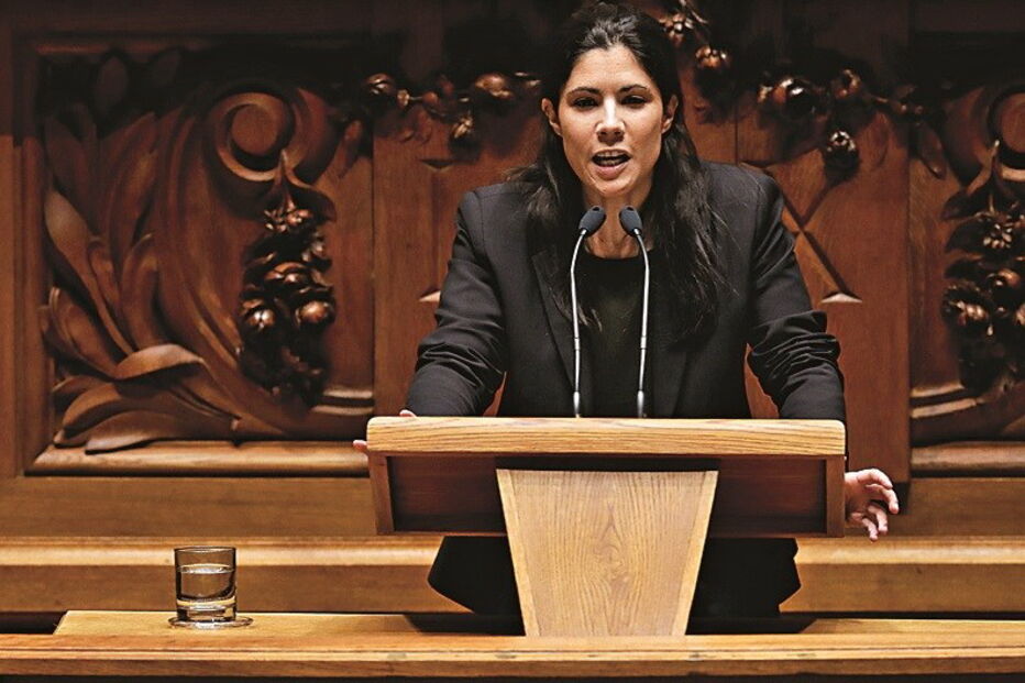 Mário Centeno, António Leitão Amaro, Governo, Lone, OBE, Star, Novo Banco ao Parlamento, Mariana Mortágua, PSD, ministro das Finanças, PCP, UTAO, Estado ao Fundo de Resolução, economia, negócios e finanças, economia (geral)