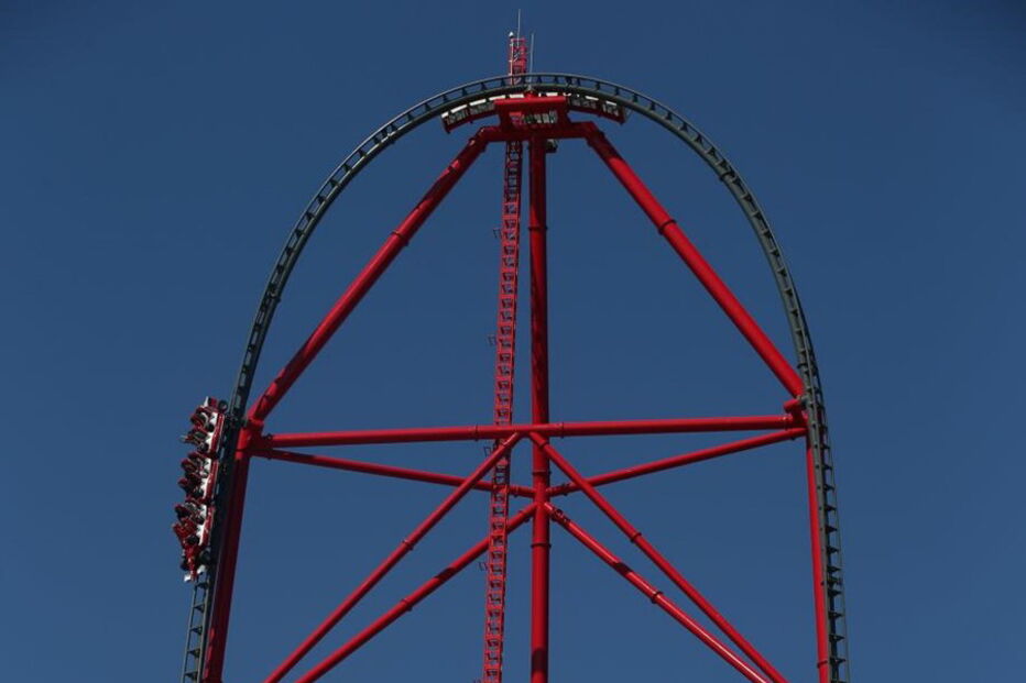 Ferrari abre parque para quem ama a velocidade