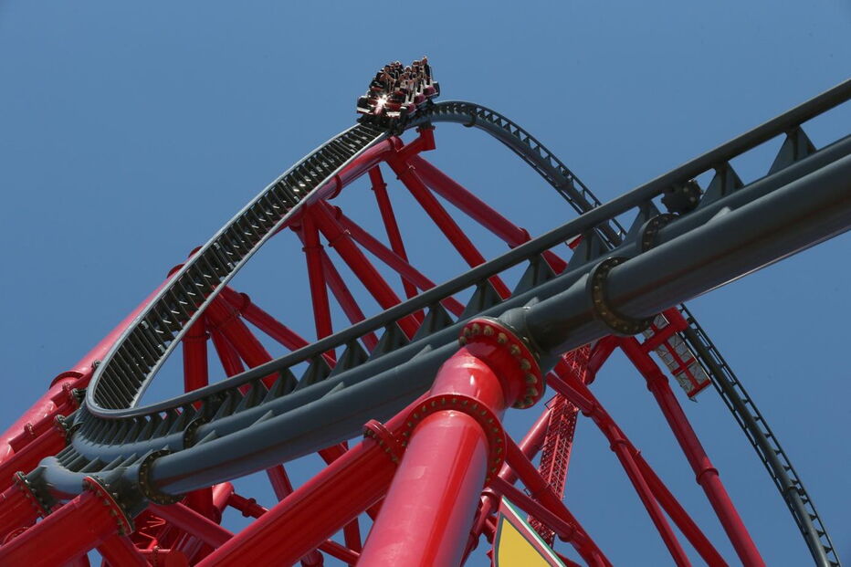 Ferrari abre parque para quem ama a velocidade