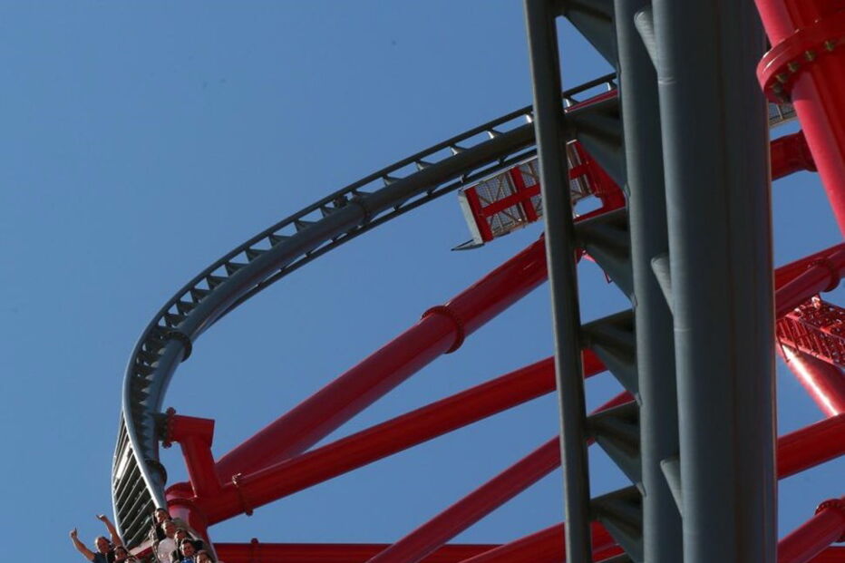 Ferrari abre parque para quem ama a velocidade