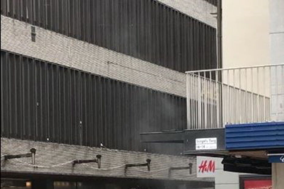 Grande aparato em Estocolmo após camião atropelar várias pessoas