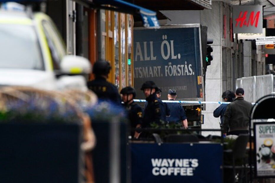 2017-04-07_15_22.43 sweden2.jpg