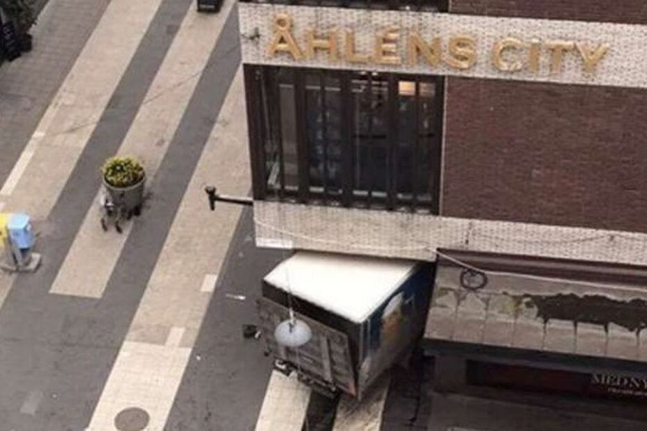 Cinco mortos em Estocolmo após ataque com camião