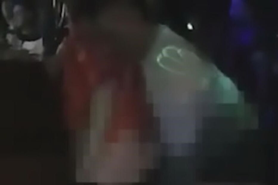 Casal filmado a fazer sexo em discoteca