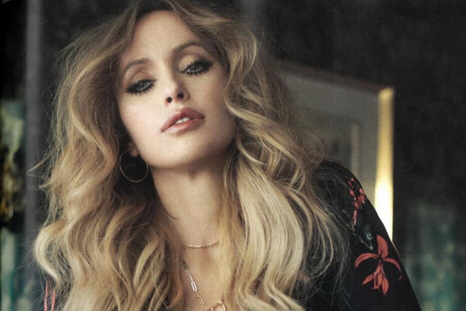 Marisa exibe curvas de sonho aos 42 anos