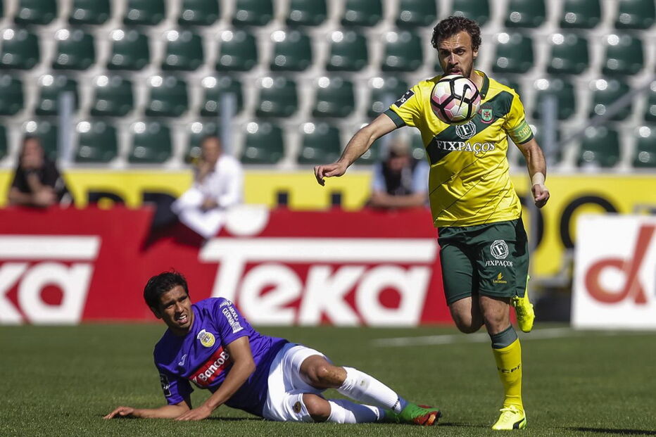 O Paços de Ferreira e o Arouca empataram a 1-1 este sábado