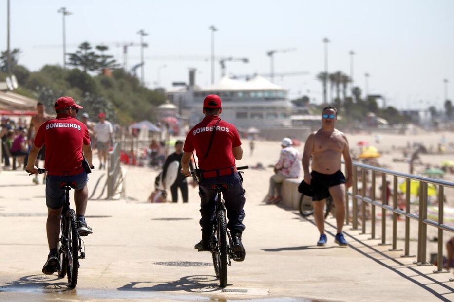 praia, primavera, abril, banho, portugueses, bom tempo, temperaturas, calor, verão