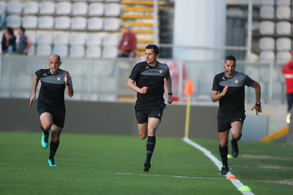 Benfica rumou a Moreira de Cónegos para jogar mais uma etapa da Liga Portuguesa de Futebol