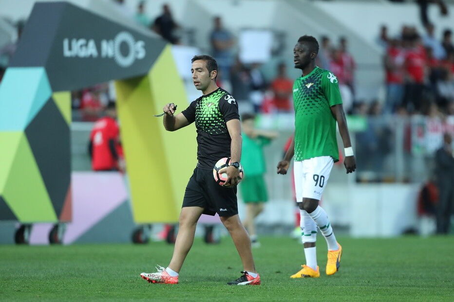 Benfica rumou a Moreira de Cónegos para jogar mais uma etapa da Liga Portuguesa de Futebol	
