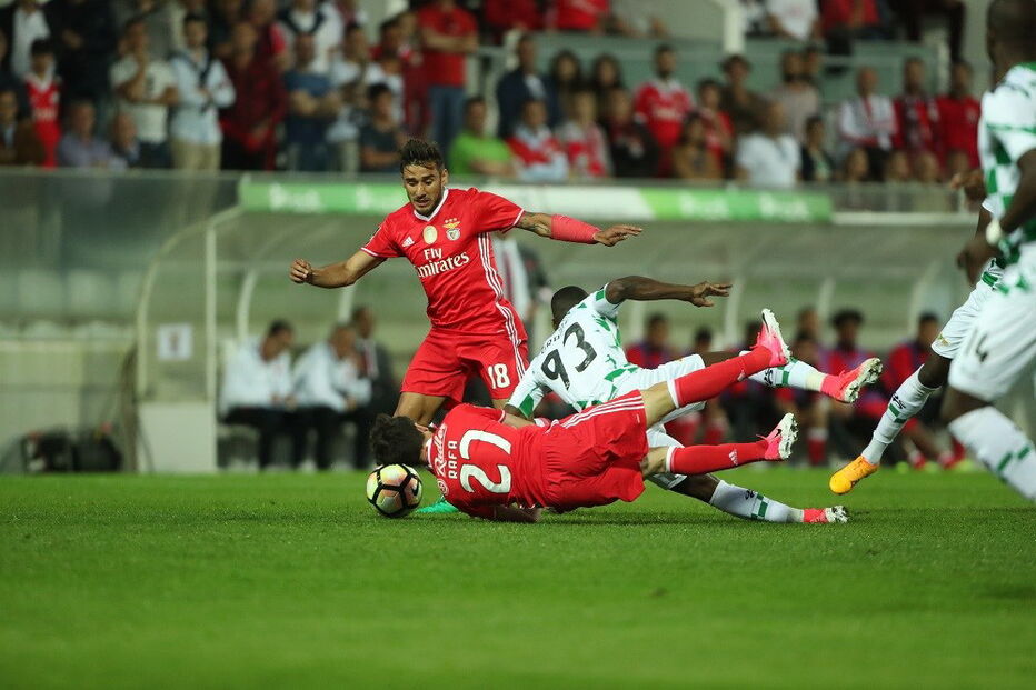 Benfica rumou a Moreira de Cónegos para jogar mais uma etapa da Liga Portuguesa de Futebol	