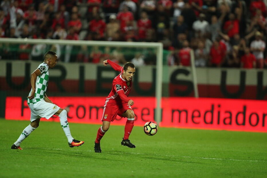 Benfica rumou a Moreira de Cónegos para jogar mais uma etapa da Liga Portuguesa de Futebol	