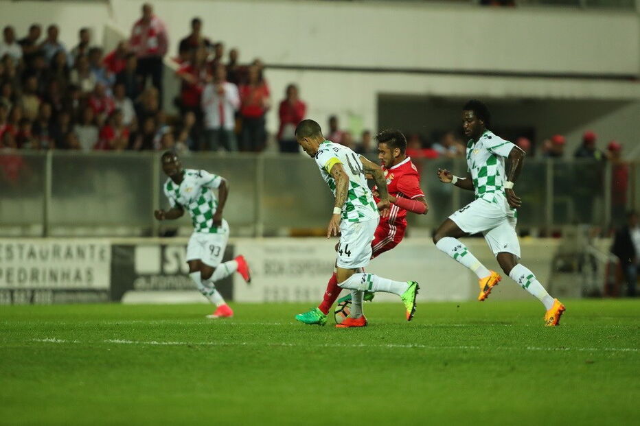 Benfica rumou a Moreira de Cónegos para jogar mais uma etapa da Liga Portuguesa de Futebol	