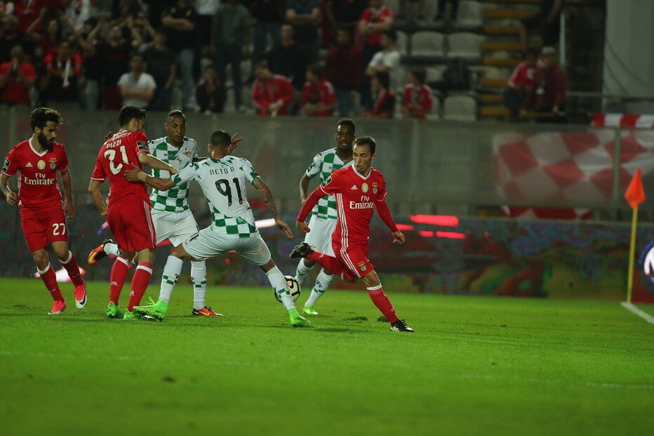 Benfica rumou a Moreira de Cónegos para jogar mais uma etapa da Liga Portuguesa de Futebol	
