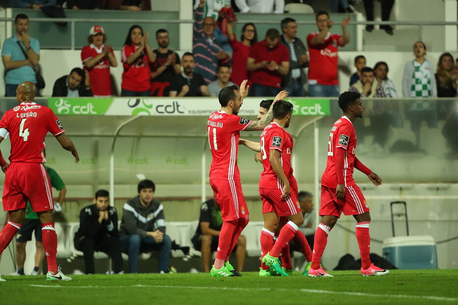 Benfica rumou a Moreira de Cónegos para jogar mais uma etapa da Liga Portuguesa de Futebol	