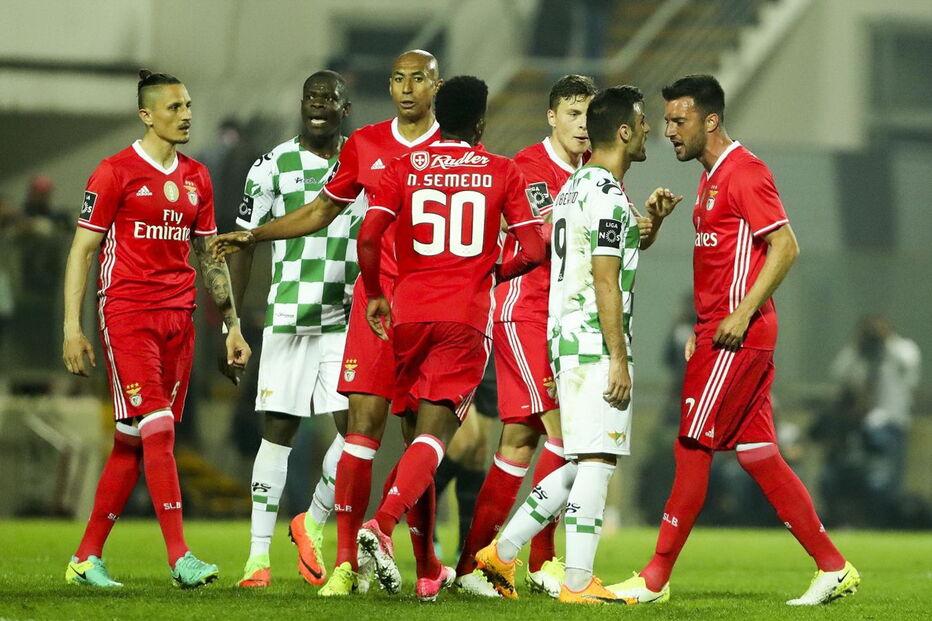 Samaris, Moreira de Cónegos, Benfica, Clássico, Moreirense, Diego Ivo, Nuno Saraiva, Sporting, Alex Telles, FC Porto, desporto, futebol