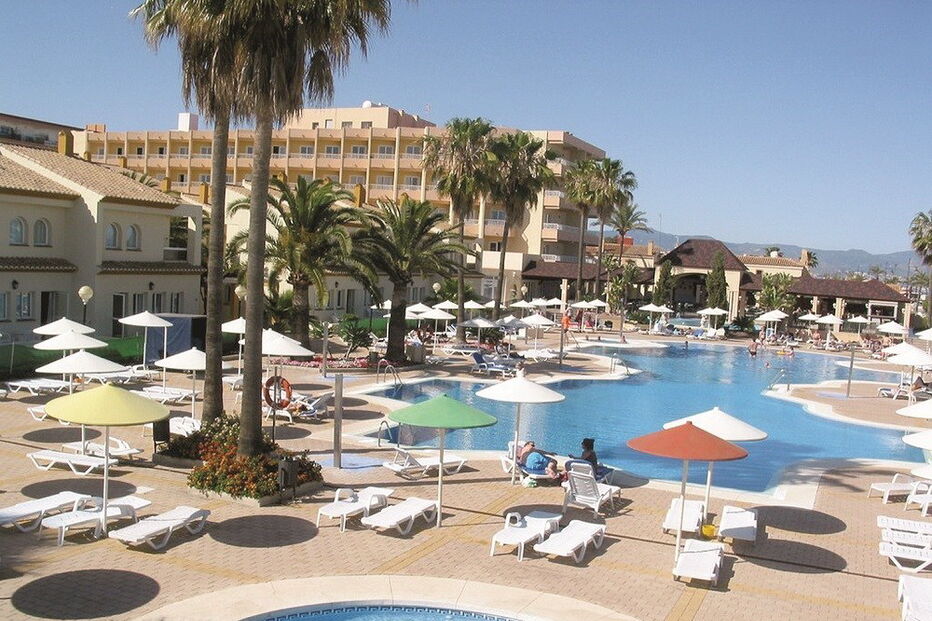 polícia, finalistas, alunos, estudantes, higiene, queixas, danos, espanha, viagem