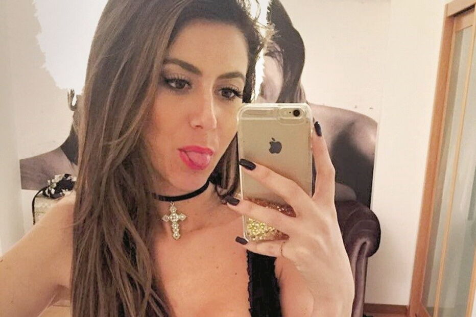 Cédric, jogador, futebol, sporting, redes sociais, ousada, sensual, decotes, Southampton