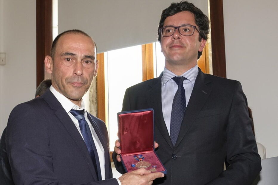 Luís Sénica, homenagem, medalha de mérito, Secretário de Estado da Juventude e Desporto