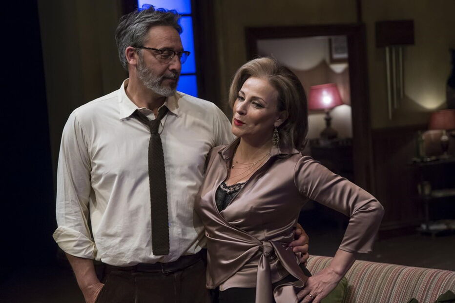 Diogo Infante e Alexandra Lencastre no palco do Teatro da Trindade, com a peça ‘Quem Tem Medo de Virginia Woolf?’  