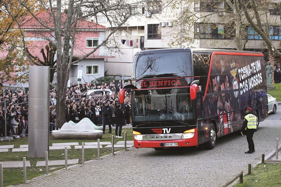 Mónaco, Borussia Dortmund, Liga dos Campeões, Sistema de Segurança Interna, PSP, GNR, Benfica, Sporting, FC Porto, autocarros, Ministério Público, desporto, futebol