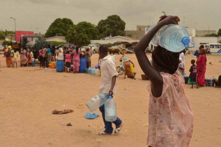 Dois mil milhões de pessoas utilizam água potável com fezes 