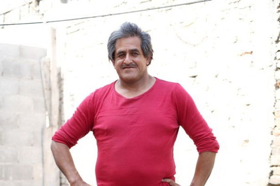 Roberto Esquivel Cabrera, de 48 anos, tem um pénis de 48 centímetros