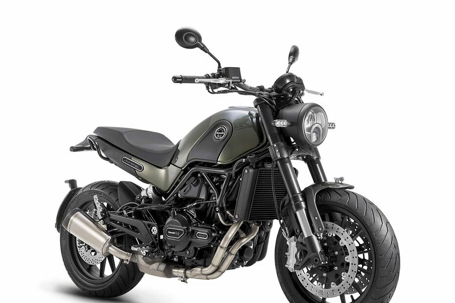 2017-04-13_09_48.00 Press-Benelli---Leoncino.jpg