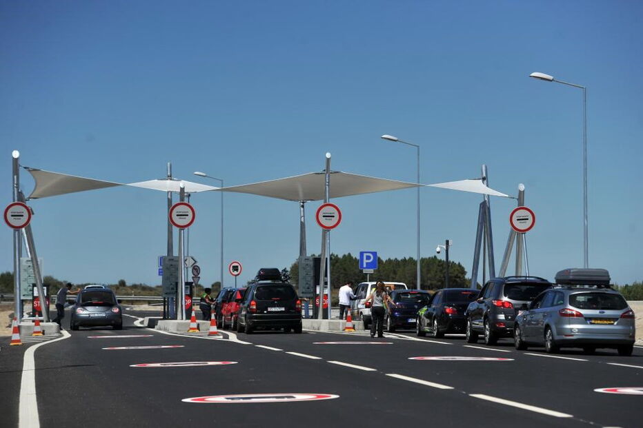 Infraestruturas de Portugal, portagens, afluência, Algarve, Espanha, Páscoa, transporte rodoviário