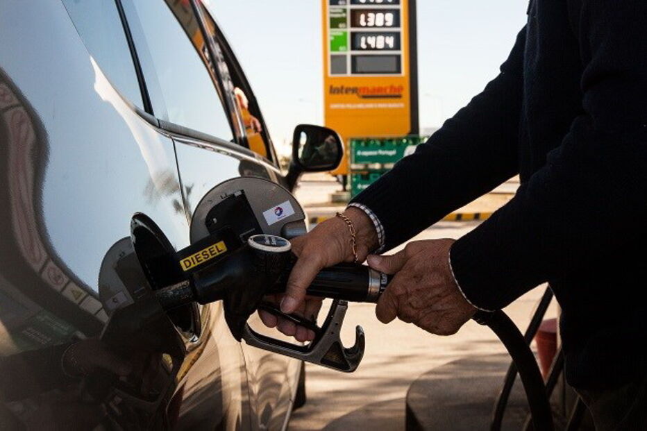 Direção-Geral de Energia, Jornal de Negócios, OPEP, Entidade Nacional para o Mercado dos Combustíveis, União Europeia, UE