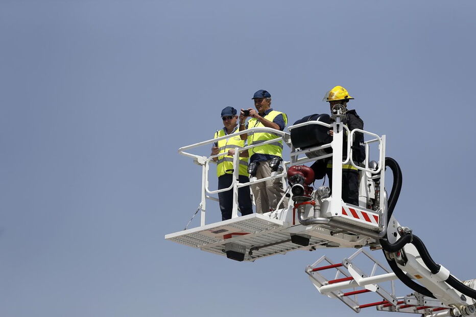 Avião despenha em Tires matando cinco pessoas