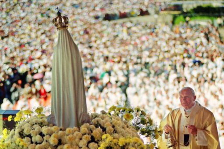 2017-04-17_19_09.42 João Paulo II Fátima 1991 DR.jpg