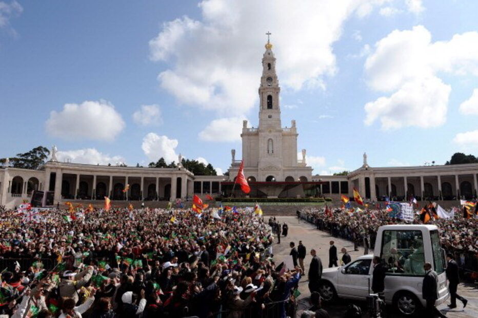 2017-04-17_19_14.14 Bento XVI Fátima Getty Images2.jpg