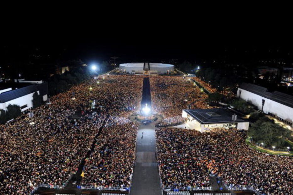 2017-04-17_19_14.16 Bento XVI Fátima Getty Images7.jpg