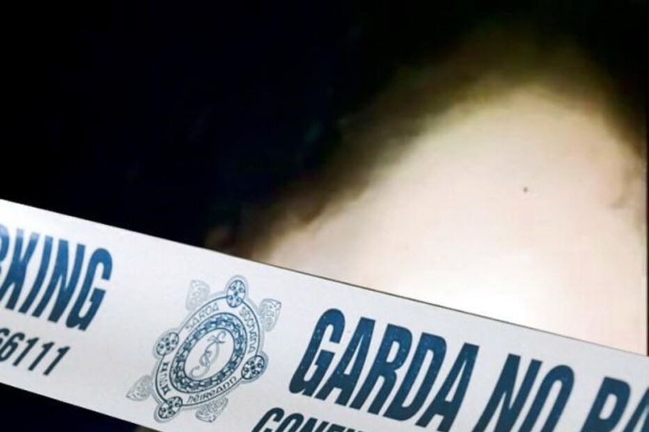 Vídeos mostram a mesma mulher a fazer sexo com os soldados e o agente