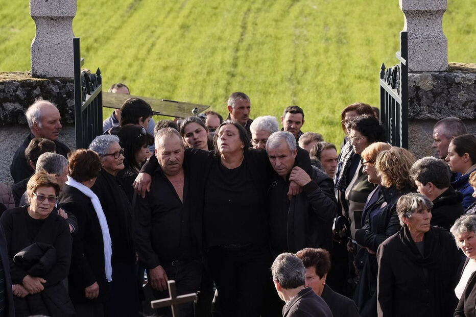 Dor e emoção no último adeus a Liliane Pinto