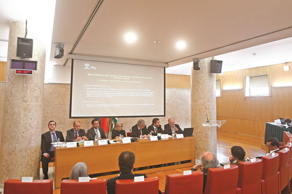 Associações profissionais como a Visapress (que representa 95 títulos nacionais) estiveram presentes no debate 