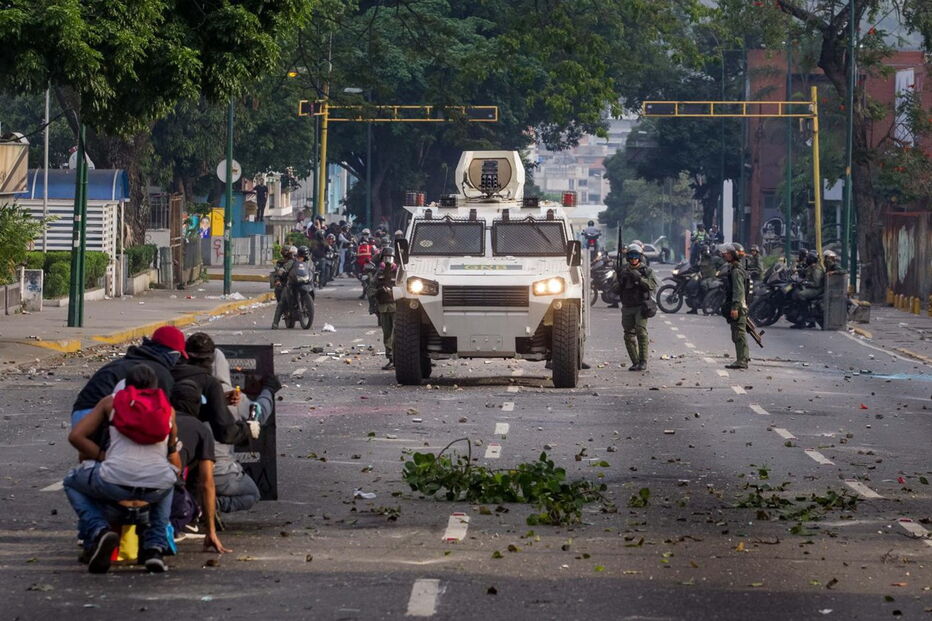 Imagens do segundo dia consecutivo de protestos na Venezuela