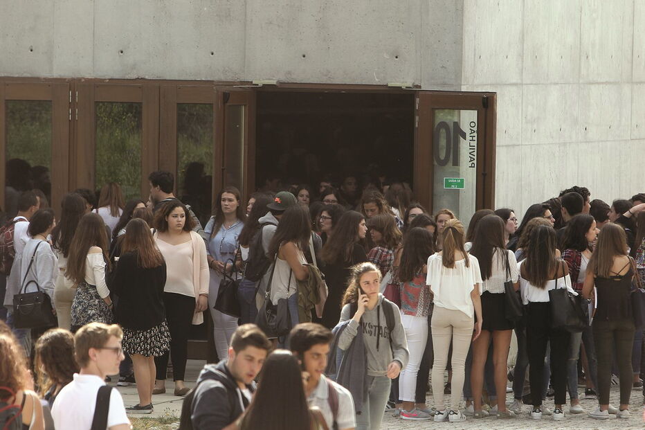 Homenagem decorreu no interior da escola frequentada por Inês Sampaio 