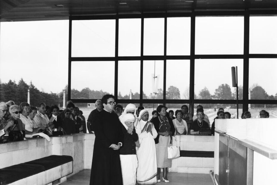 Madre Teresa de Calcutá no Santuário de Fátima, em 1987