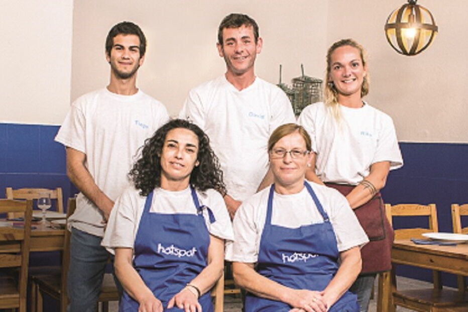 A equipa do chef David, no restaurante Hot Spot, de Peniche