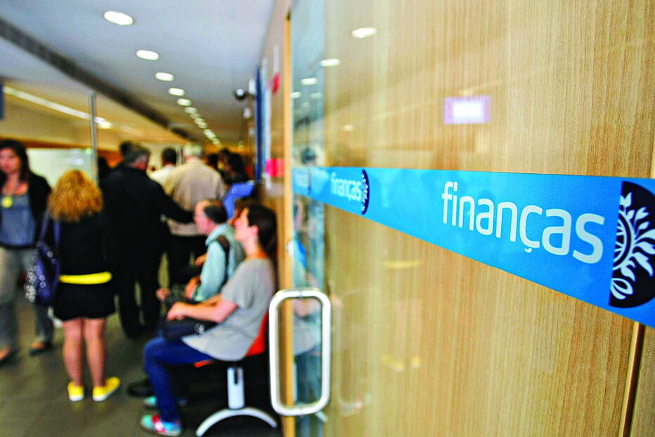 Autoridade Tributária, finanças