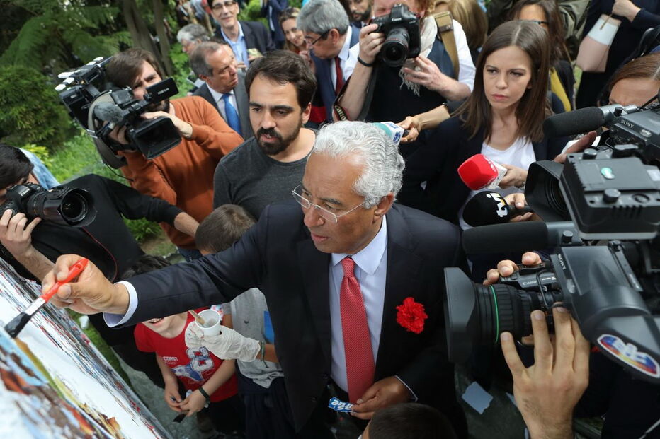 António Costa, Maria Antónia Palla, Carlos César, 25 de abril, revolução, liberdade, Baptista-Bastos, Luís Filipe Castro Mendes, Zeca Afonso, Manuel Alegre