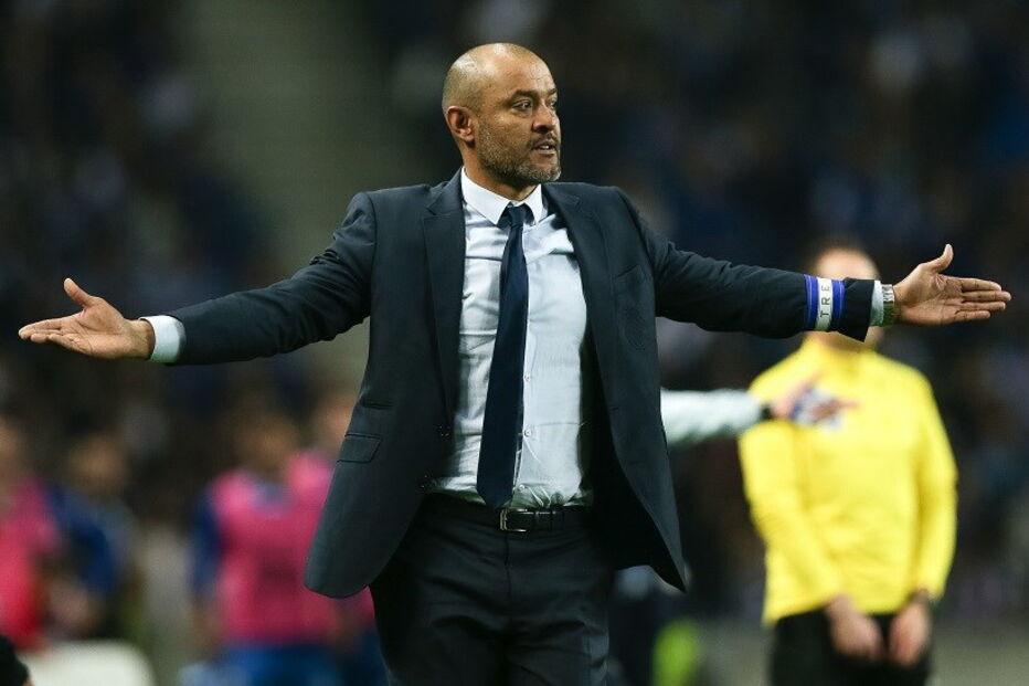 Corona, Nuno Espírito Santo, FC Porto, Brahimi, Benfica, Chaves, Danilo, desporto, futebol