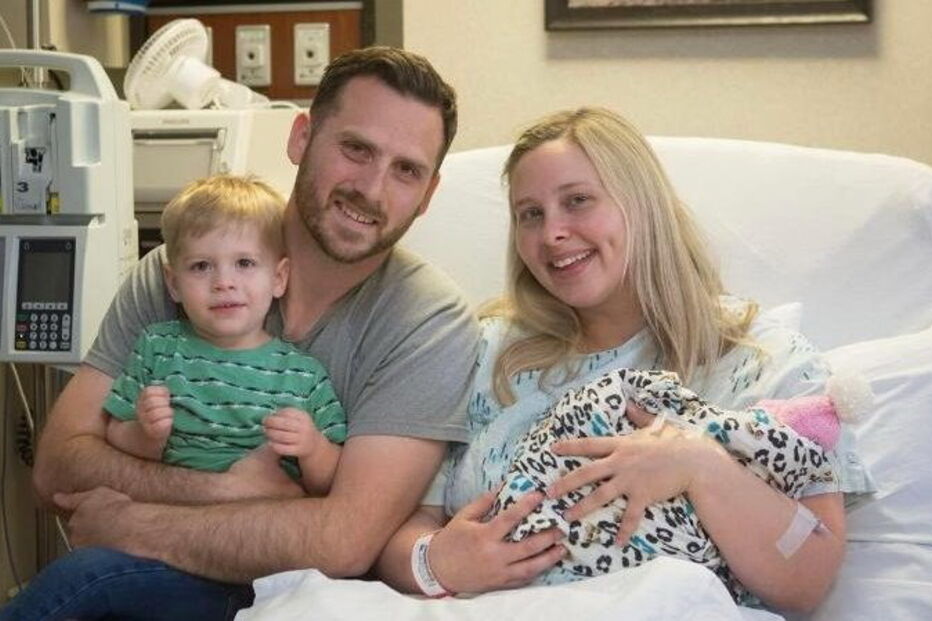 Dá luz bebé sem cérebro para que este possa doar órgãos